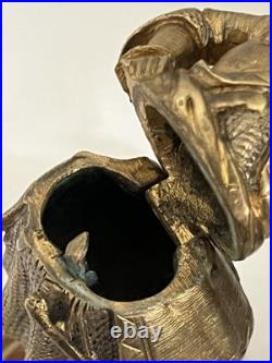 Ecole russe du XIXe siècle Tcherkesse du konvoï Bronze S'ouvrant en 2 Ecole russe du XIXe siècle Tcherkesse du konvoï Bronze S'ouvrant en 2
