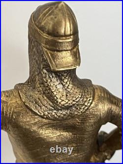 Ecole russe du XIXe siècle Tcherkesse du konvoï Bronze S'ouvrant en 2 Ecole russe du XIXe siècle Tcherkesse du konvoï Bronze S'ouvrant en 2