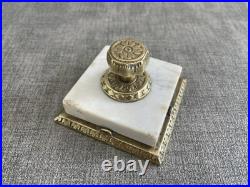 Élégant presse-papiers français ancien Marbre et bronze Début XIXe siècle