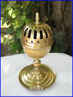 Encensoir en bronze/ laiton doré ajouré XIXe Siècle