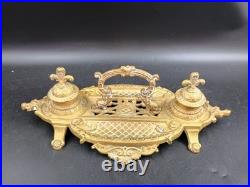 Encrier en bronze doré dans le goût rocaille XIXe siècle