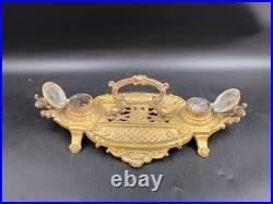 Encrier en bronze doré dans le goût rocaille XIXe siècle