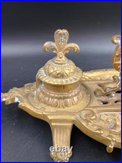 Encrier en bronze doré dans le goût rocaille XIXe siècle