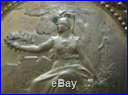 Enorme médaille Exposition Internationale de PARIS 1893 en bronze doré superbe