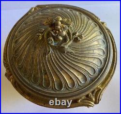 F. BARBEDIENNE Boîte à couvercle Bronze (doré) XIXe siècle
