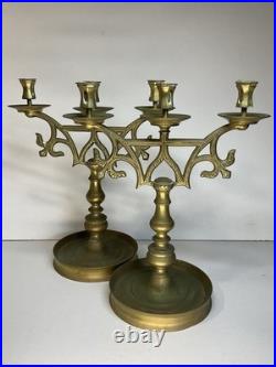 GRANDS CHANDELIERS EN BRONZE DORÉ DE STYLE NÉO GOTHIQUE, XIX eme SIÈCLE