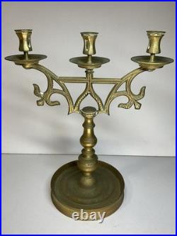 GRANDS CHANDELIERS EN BRONZE DORÉ DE STYLE NÉO GOTHIQUE, XIX eme SIÈCLE