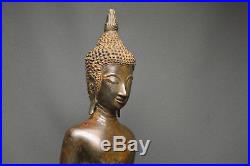 Grand Bouddha en bronze en Mettakaruna Mudra / Laos Fin XIXè début XXè siècle