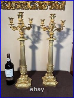 Grande Paire De Candélabres En Bronze Doré d'époque Empire, début XIX-eme Siècle
