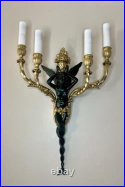 Grande paire d'appliques à 4 lumières, XIXe siècle, style Louis XVI Bronze Doré