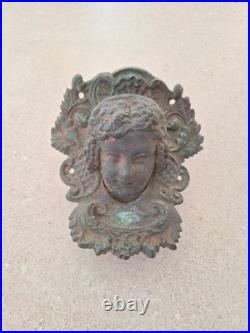 Heurtoir de porte Ancien En Bronze, art décoratif Architectural du XIXe siècle Heurtoir de porte Ancien En Bronze, art décoratif Architectural du XIXe siècle