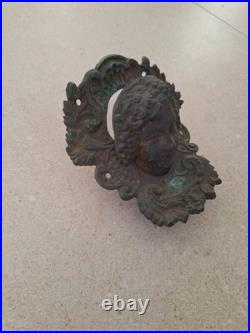 Heurtoir de porte Ancien En Bronze, art décoratif Architectural du XIXe siècle