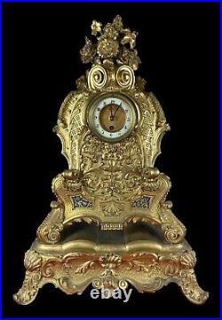 Horloge De Table Française. Ormolu. Style Louis Philippe. Xix-xx Siècle