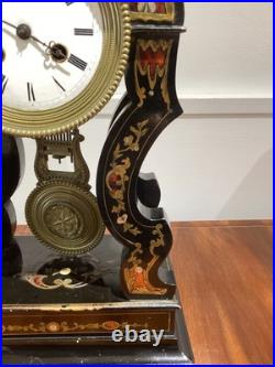 Horloge de table Boulle Napoléon III fin XIXe siècle Horloge de table Boulle Napoléon III fin XIXe siècle