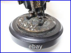 Intéressant petit personnage mandarin chinois en bronze doré XIX-XXème siècle