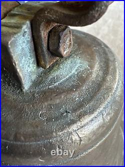 Jolie cloche en bronze deuxième partie du XIX siècle poids 1 kg 630 gr