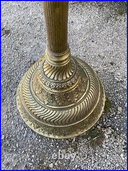 Lampadaire en bronze Et Laiton doré décor de feuillage XIX siècle