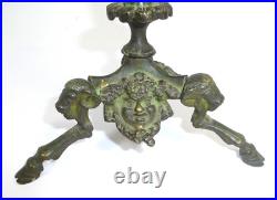 Lampe À Huile En Bronze Chine XIXE Siècle Lampe À Huile En Bronze Chine XIXE Siècle