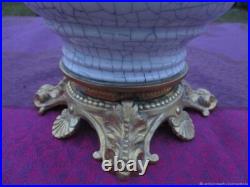 Lampe à pétrole ancienne Libellule peinture porcelaine bronze XIX siècle