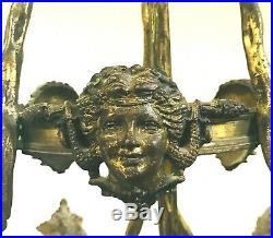 Lustre Napoléon III en bronze six bras de lumière coupe central. XIX siècle