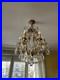 Lustre-a-pampilles-en-bronze-dore-et-cristal-XIXe-siecle-01-kdw