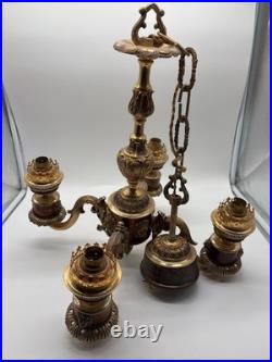 Lustre ancien bronze doré style Napoléon Iii à 3 bras décor rocaille XIXe siècle
