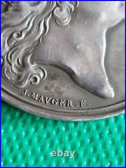 MEDAILLE argent LUDOVICUS XIIII REX CHRISTIANISS L. MAYGER. F navalis