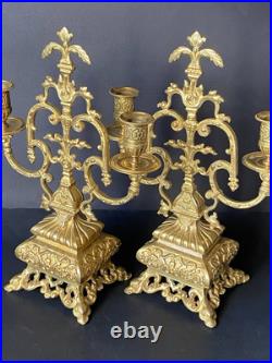 Magnifique Et Rare Paire De Chandeliers En Bronze Doré XIX Siècle Magnifique Et Rare Paire De Chandeliers En Bronze Doré XIX Siècle