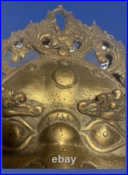 Masque chinois ancien en bronze doré Démon gardien XIXe / début XXe siècle
