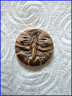 Médaille NAPOLEON III Empereur en BRONZE Tête Laurée Verso à scène érotique