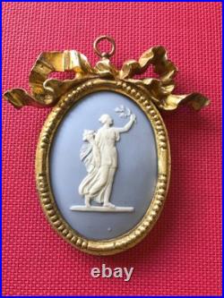 Medaillon Bronze Doré Plaque Porcelaine Dlg Wegwood XIX Eme Siecle