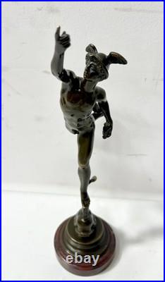 Mercure Groupe en bronze a patine brune par Jean de Bologne. XIX siècle Mercure Groupe en bronze a patine brune par Jean de Bologne. XIX siècle
