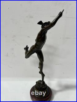 Mercure Groupe en bronze a patine brune par Jean de Bologne. XIX siècle Mercure Groupe en bronze a patine brune par Jean de Bologne. XIX siècle