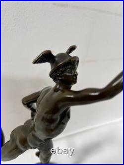 Mercure Groupe en bronze a patine brune par Jean de Bologne. XIX siècle Mercure Groupe en bronze a patine brune par Jean de Bologne. XIX siècle
