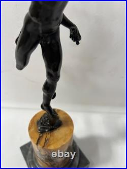 Mercure Groupe en bronze a patine brune par Jean de Bologne. XIX siècle