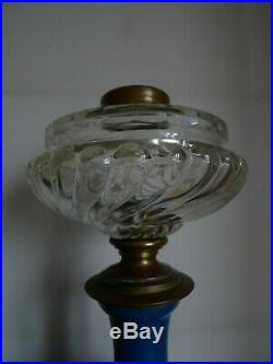 Paire De Lampes A Petrole Porcelaine Cristal Bronze Bec Matador XIX Siecle