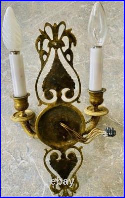 Paire d'appliques Restauration 1830- bronze doré XIXe siècle