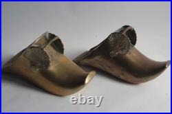Paire d'étrier coquillage bronze Espagnol F. Barnes & co London XIXe siècle 
