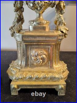 Paire de Chenets en bronze doré et ciselé Style Louis XVI, Époque XIXe siècle