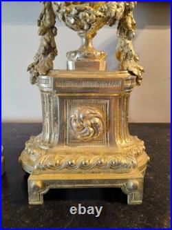Paire de Chenets en bronze doré et ciselé Style Louis XVI, Époque XIXe siècle
