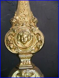 Paire de Piques cierge en Bronze XIX ème siècle Angelots Putti