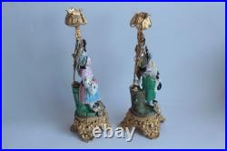 Paire de bougeoirs Personnages porcelaine et bronze doré XIXe siècle (73747)