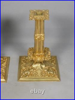 Paire de bougeoirs à la financière en bronze doré, style Louis XIV XIXe siècle