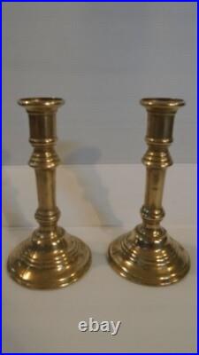 Paire de bougeoirs anciens en bronze XIXe siècle