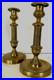 Paire-de-bougeoirs-de-style-Louis-XVI-en-bronze-cisele-et-dore-XIXe-siecle-01-fedt
