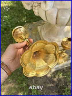 Paire de bougeoirs néo-gothiques en bronze doré fin XIXe siècle