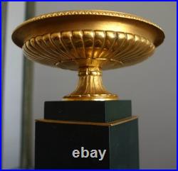 Paire de cassolettes Empire bronze patiné et doré début XIXe siècle