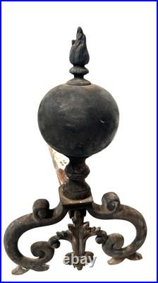 Paire de chenet de style Renaissance en bronze XIX siècle