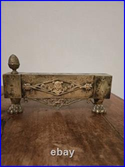 Paire de chenets À Pattes De Lion en Bronze Époque Empire XIXe Siècle