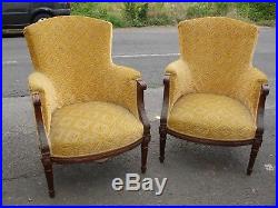 Paire de fauteuils bergère de la fin du XIX siècle acajou et bronzes décoratifs